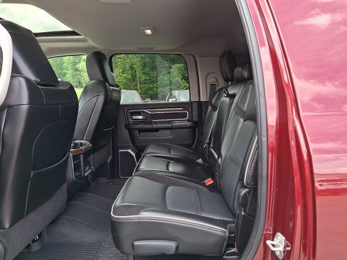 Used 2024 RAM 3500 Laramie AWD/4WD image 10