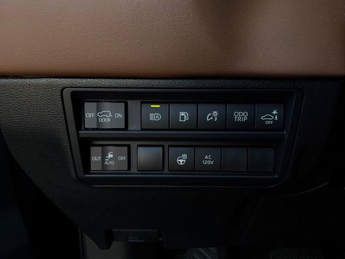 Used 2026 Toyota Sequoia 1794 Edition AWD/4WD image 31