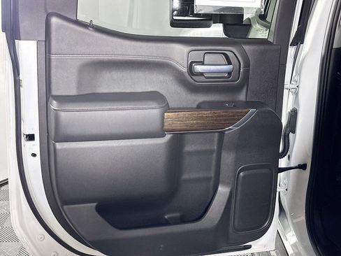 Used 2021 GMC Sierra 1500 Elevation image 18