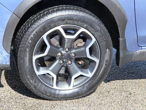 Used 2015 Subaru Crosstrek 2.0i Premium image 13