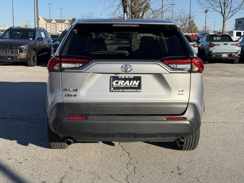 Used 2024 Toyota RAV4 LE image 7