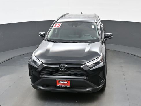 Used 2025 Toyota RAV4 XLE AWD/4WD image 35