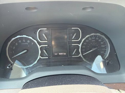 Used 2019 Toyota Tundra Limited w/ Limited Premium Package AWD/4WD image 7