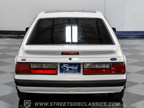 Used 1990 Ford Mustang LX image 32