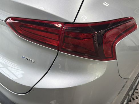 Used 2020 Hyundai Santa Fe SEL w/ Convenience Package image 11