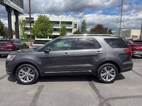 Used 2018 Ford Explorer Limited AWD/4WD image 4