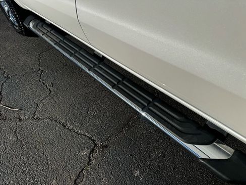 Used 2019 Ford Ranger Lariat w/ Equipment Group 501A Mid AWD/4WD image 3