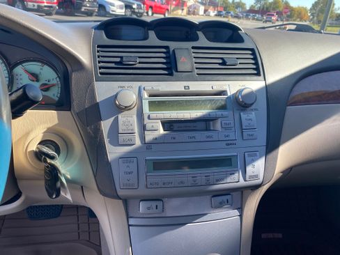 Used 2006 Toyota Solara SLE image 12