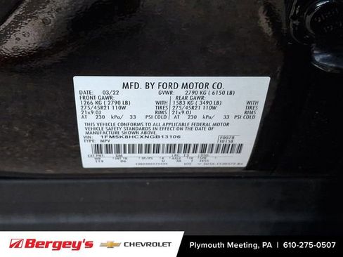 Used 2022 Ford Explorer Platinum w/ Equipment Group 601A AWD/4WD image 29