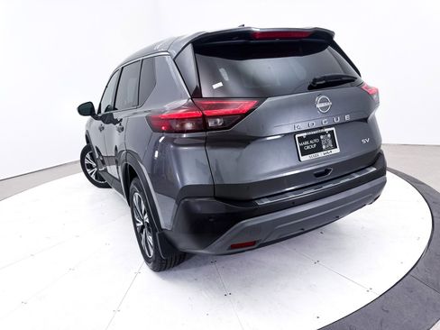 Used 2022 Nissan Rogue SV w/ SV Premium Package image 7