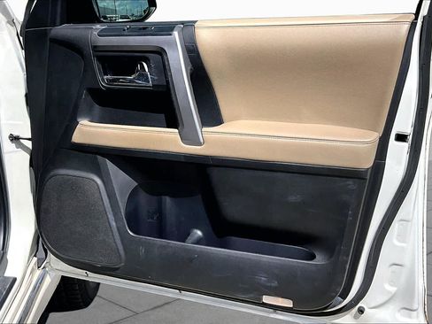 Used 2017 Toyota 4Runner Limited RWD image 23