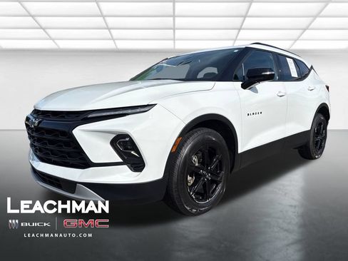 Certified 2024 Chevrolet Blazer LT w/ Midnight/Sport Edition FWD image 9