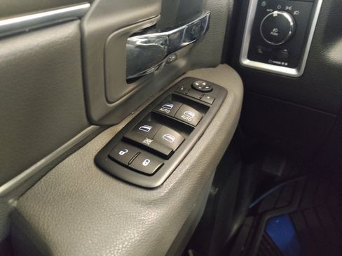 Used 2016 RAM 1500 Big Horn RWD image 27