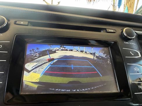 Used 2015 Toyota Highlander Plus image 20