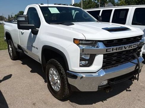 Used 2022 Chevrolet Silverado 3500 LT w/ Convenience Package AWD/4WD image 2