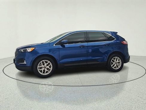 Used 2024 Ford Edge SEL AWD/4WD image 3