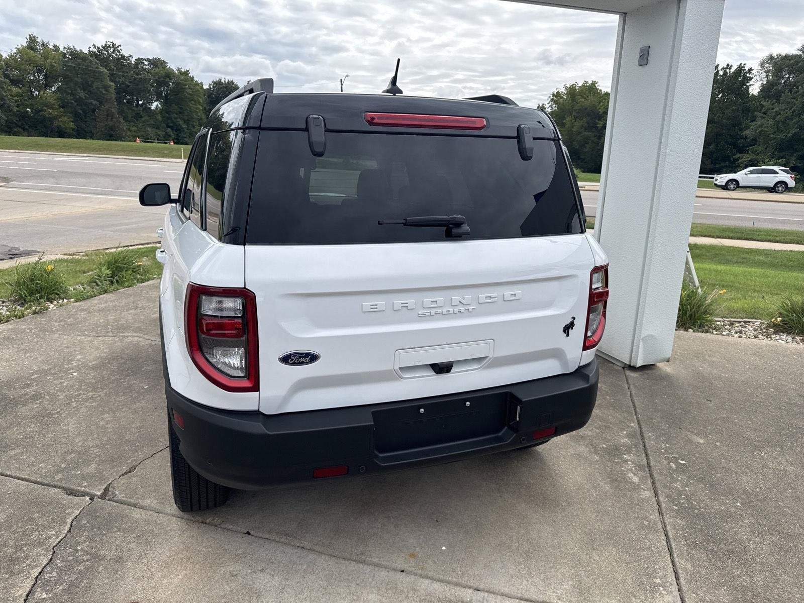 Used 2024 Ford Bronco Sport Outer Banks AWD/4WD image 4