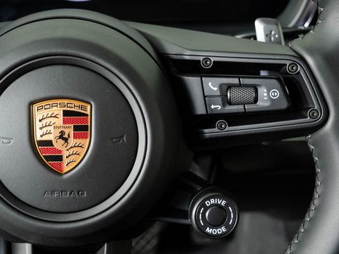 New 2026 Porsche Cayenne E-Hybrid Coupe AWD/4WD image 11