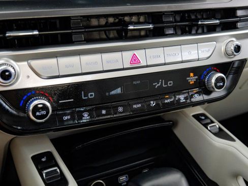 Used 2023 Kia Telluride S w/ S Sunroof Package FWD image 29