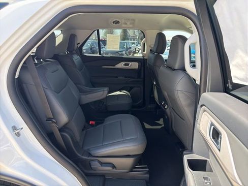 New 2026 Ford Explorer Active AWD/4WD image 27
