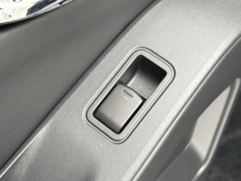 New 2026 Nissan Frontier SV image 29