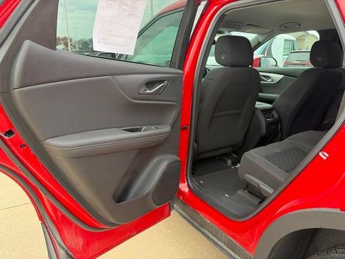Used 2022 Chevrolet Blazer LT AWD/4WD image 17