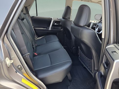 Used 2022 Toyota 4Runner Limited RWD image 14