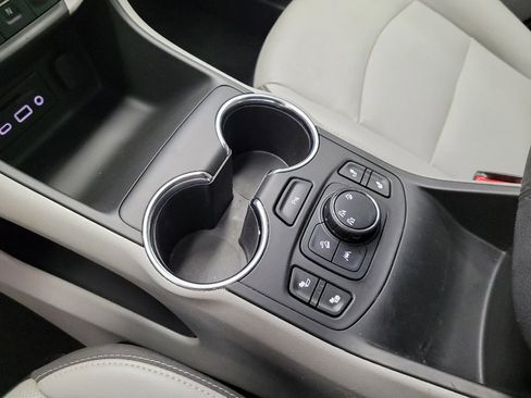 Used 2023 GMC Terrain SLT w/ Tech Package AWD/4WD image 26