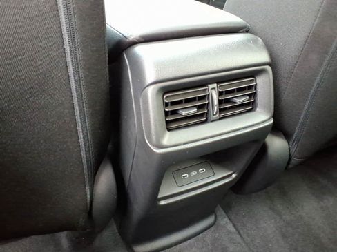 Used 2024 Honda CR-V EX image 11
