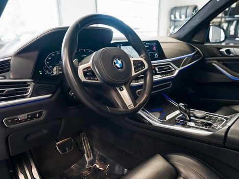 Used 2022 BMW X7 M50i w/ Cold Weather Package image 26
