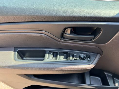 Used 2019 Honda Odyssey EX image 23