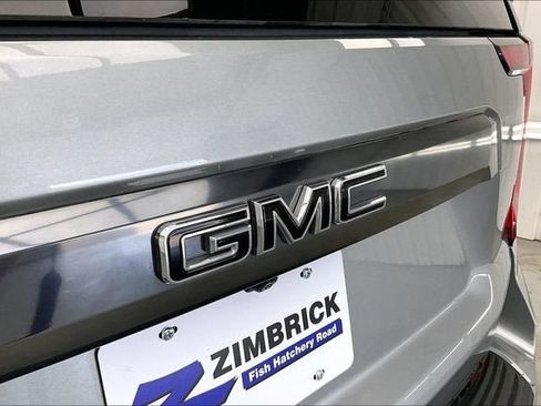 Certified 2023 GMC Yukon XL AT4 w/ AT4 Premium Package AWD/4WD image 32