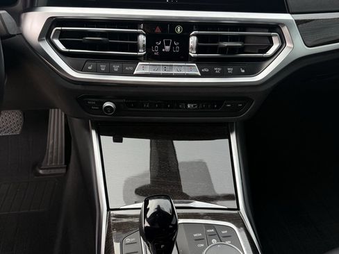 Used 2022 BMW 330i Sedan w/ Convenience Package image 8