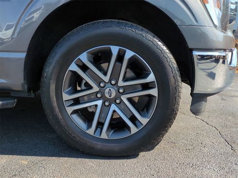 Certified 2022 Ford F150 XLT w/ Equipment Group 302A High image 10