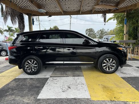 Used 2014 INFINITI QX60 AWD w/ Cargo Package image 4