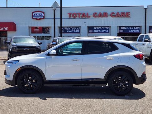 Used 2024 Buick Encore GX Sport Touring w/ Comfort Package FWD image 2