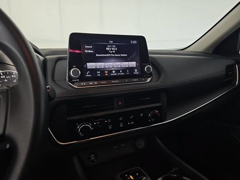 Certified 2024 Nissan Rogue S FWD image 19