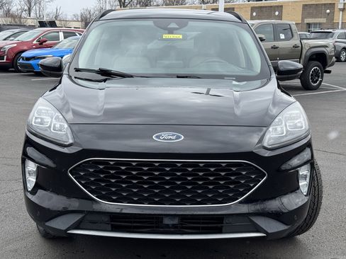 Used 2020 Ford Escape Titanium AWD/4WD image 17