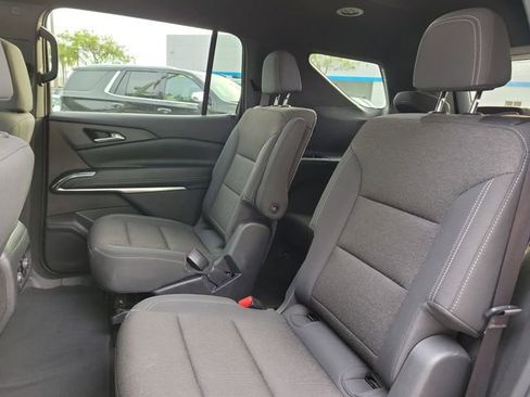 Certified 2025 Chevrolet Traverse LT AWD/4WD image 11