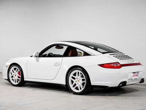 Used 2010 Porsche 911 Targa 4S AWD/4WD image 8