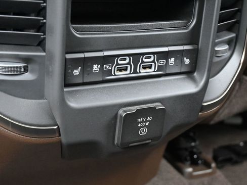 Used 2025 RAM 1500 Limited image 42