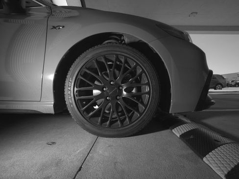 Used 2023 Toyota Camry SE image 6