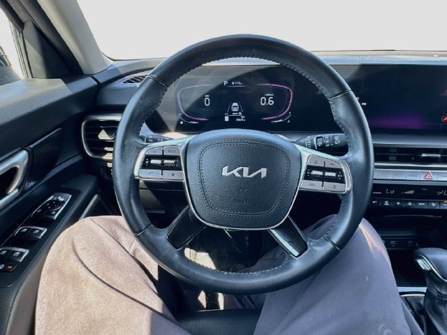 Used 2024 Kia Telluride S FWD image 11
