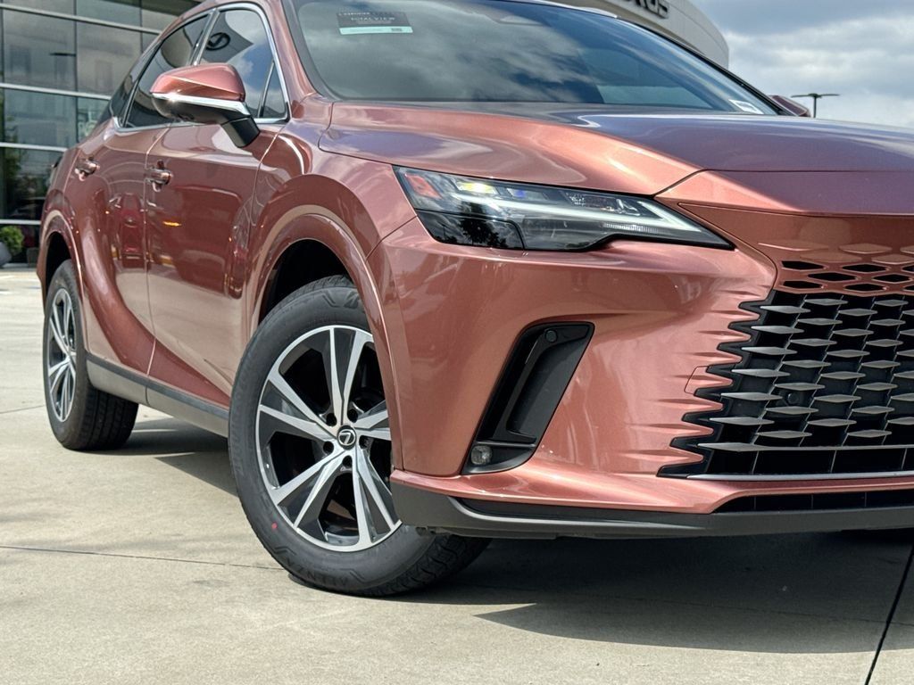 Used 2025 Lexus RX 350 Premium w/ Accessory Package (Z1) FWD image 10