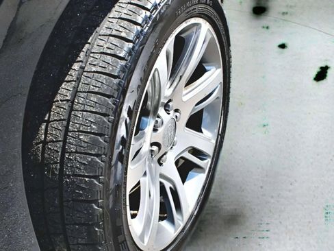 Used 2015 Cadillac Escalade ESV Premium image 31