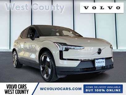 New 2026 Volvo EX30 Plus w/ Climate Package