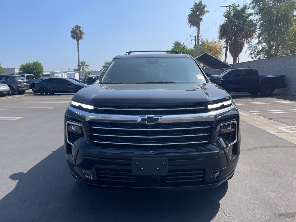 Used 2025 Chevrolet Traverse High Country w/ LPO, Floor Liner Package FWD image 6