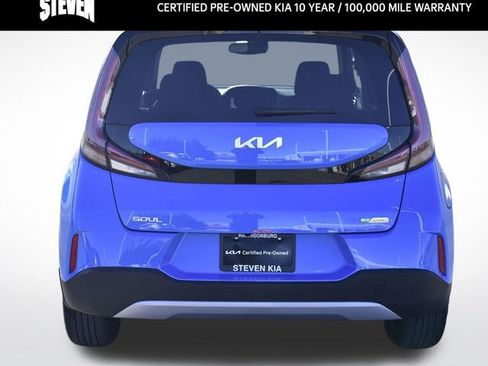 Certified 2025 Kia Soul EX image 9