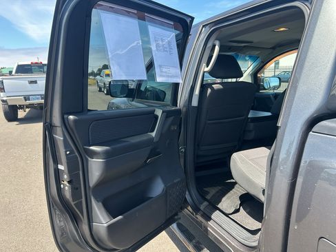 Used 2011 Nissan Titan SV AWD/4WD image 26