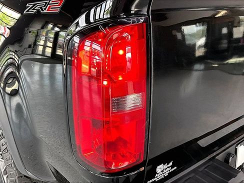 Used 2018 Chevrolet Colorado ZR2 AWD/4WD image 22